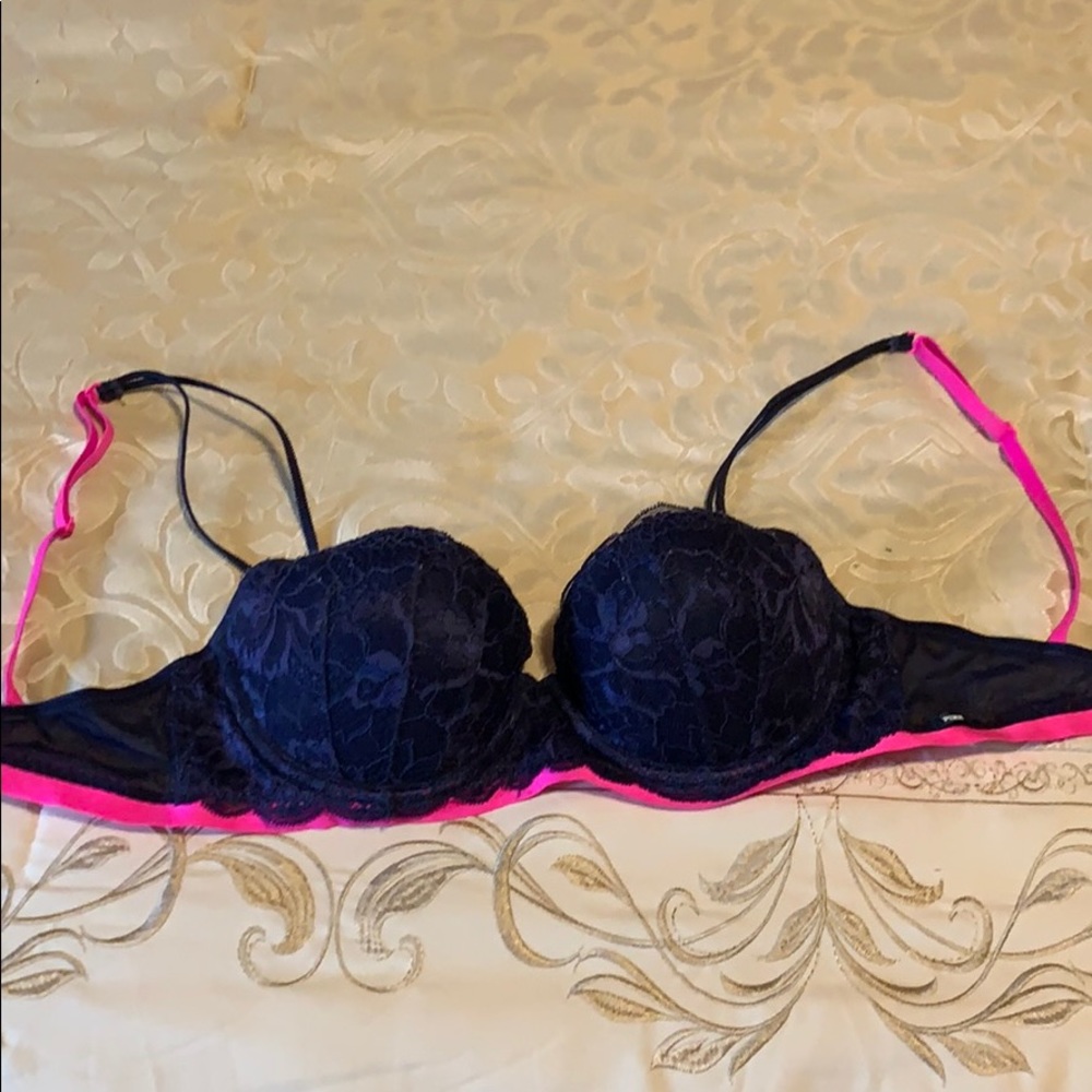 PINK 32C lace push-up bra